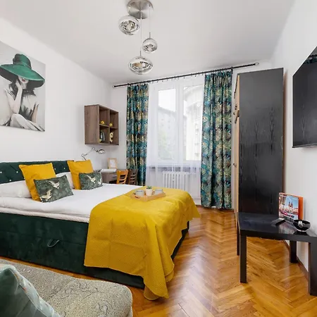 Rodzinny Z Dwiema Sypialniami Niedaleko Centrum Krakowa By Renters * 克拉科夫